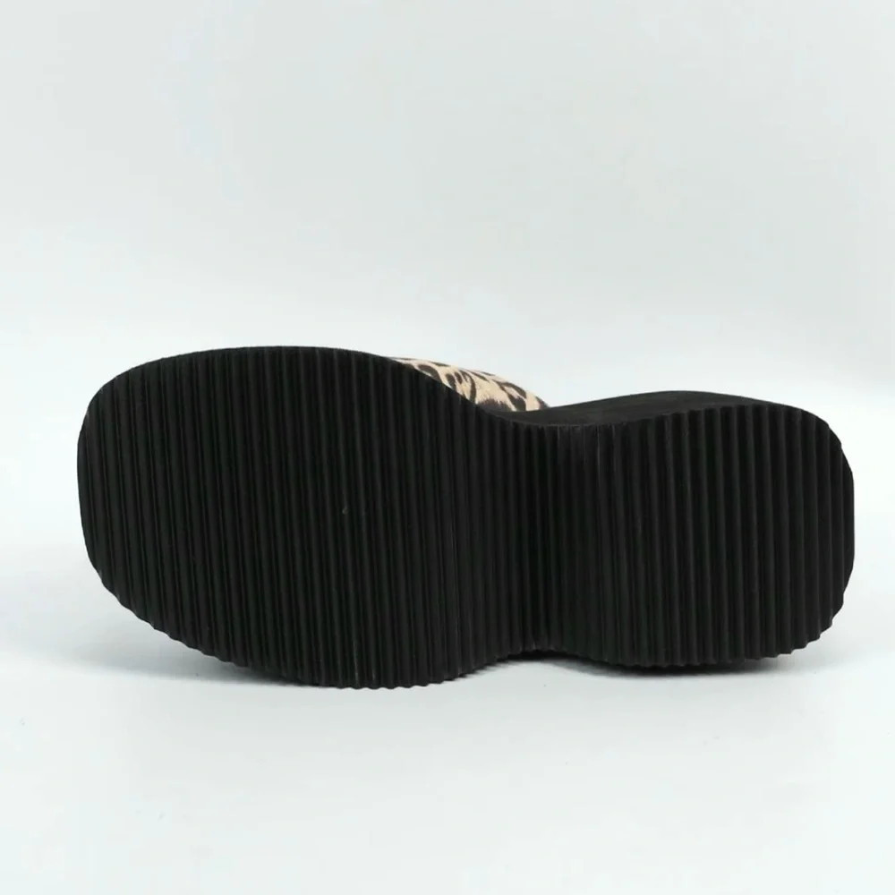 Leopard Print Wedge Sandal Trendy Platform Sandal - Picture 5 of 5